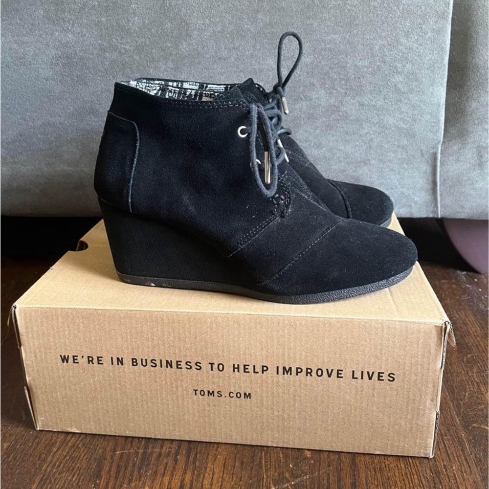 Toms Desert Wedge Booties